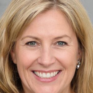 Αθηνά Κωνσταντίνου - Συγγραφέας